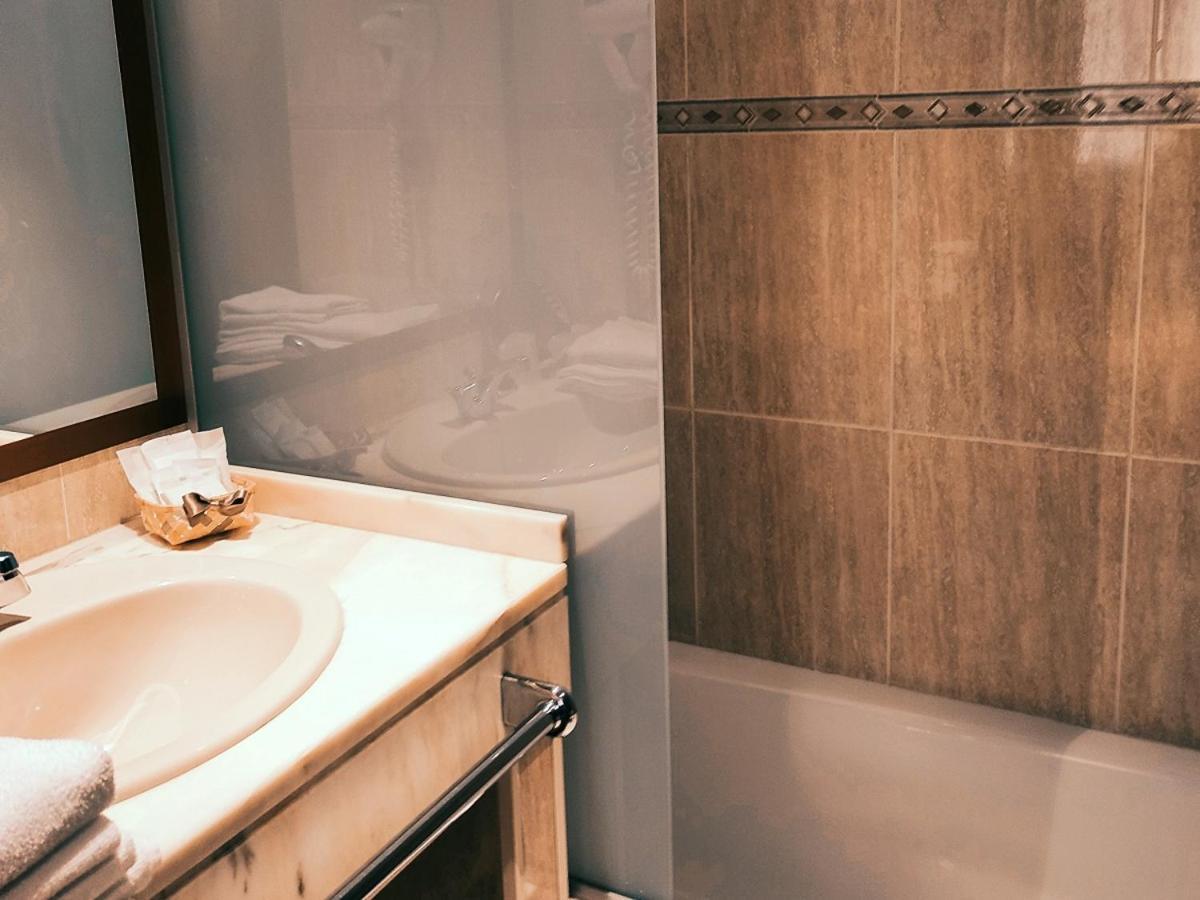 Hotel Festa Brava Andorra la Vella Dış mekan fotoğraf