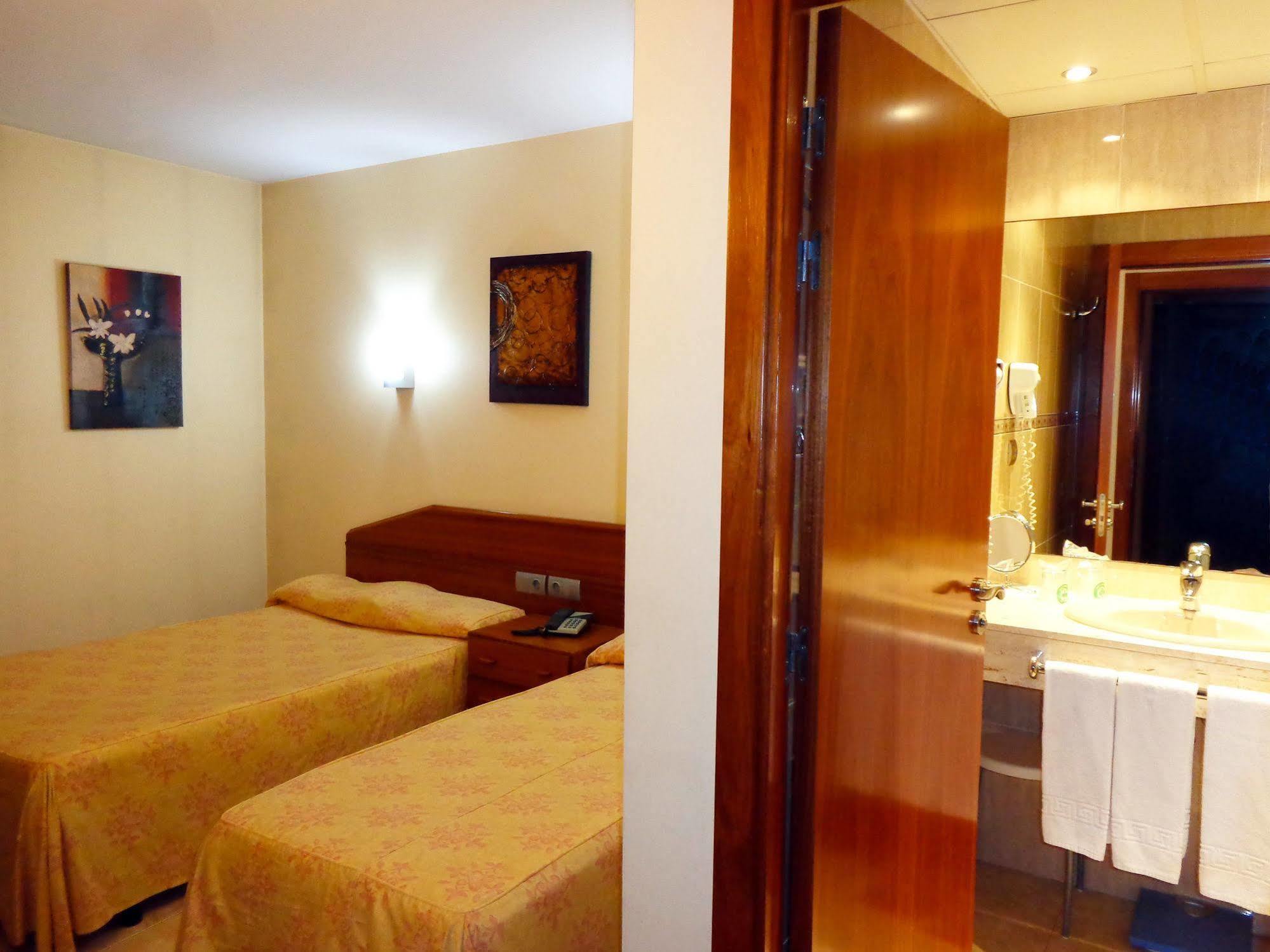 Hotel Festa Brava Andorra la Vella Dış mekan fotoğraf